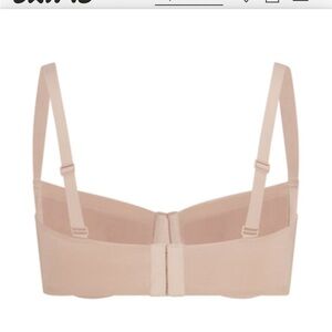 SKIMS Women's Nude Bra